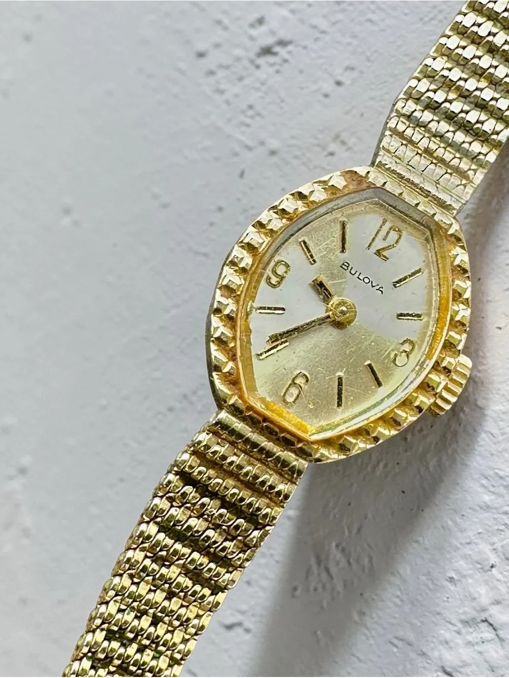 Vintage Bulova Swiss Watch ~ Women's 10K Rolled Gold Plate 17 Jewels Mechanical